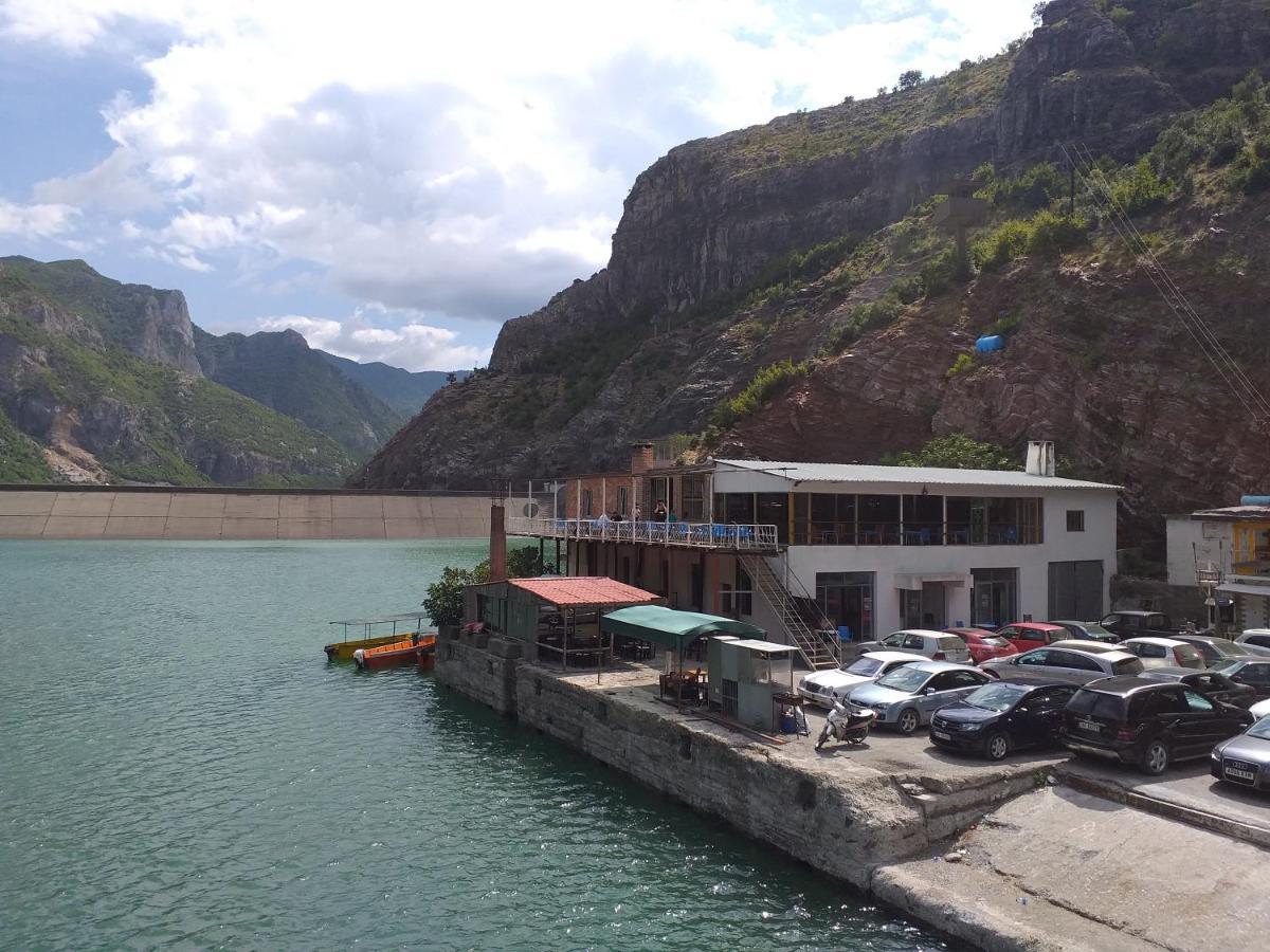 Rozafa Ferry & Accommodation Koman Zewnętrze zdjęcie